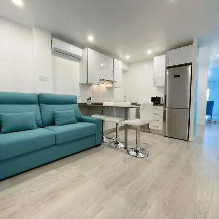 Happy Lloret Apartman *