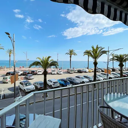 Happy Lloret Λορέτ Ντε Μαρ