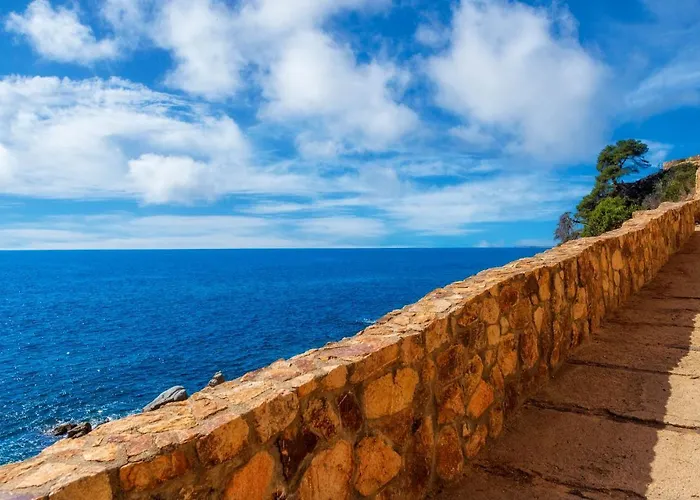 Happy Lloret Апартаменты Льорет-де-Мар